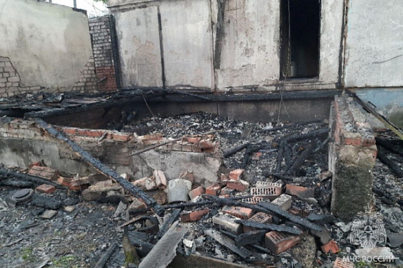 В Ивановском районе сожгли неэксплуатируемую часть дома